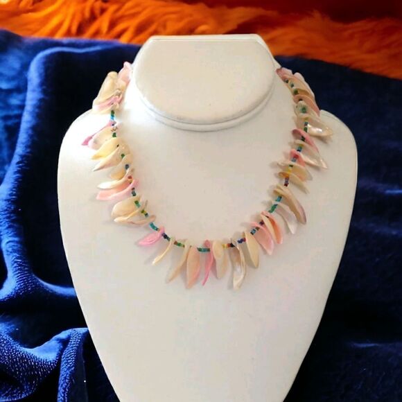 Vtg 80s Pastel Shell Necklace Chunky Mother Of Pearl Seashell Beach Coastal. - Picture 13 of 16
